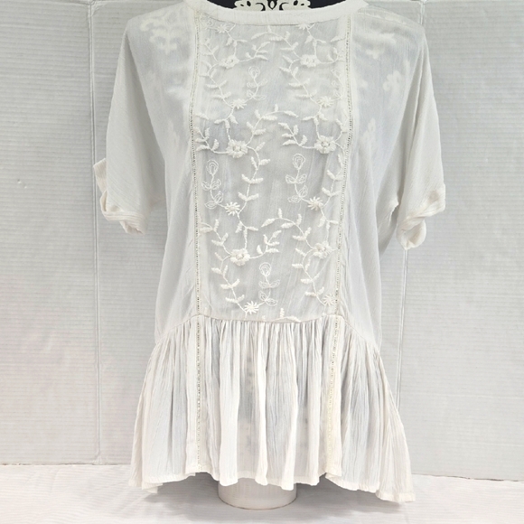 b. Boutique Tops - b. Boutique White Embroidered Blouse